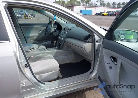 2011 Toyota Camry Le from USA, damaged, VIN 4T1BF3EKXBU173003